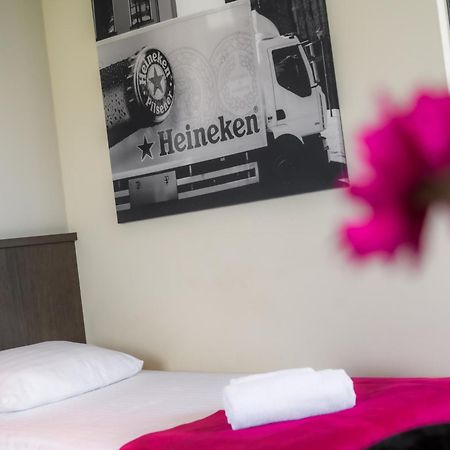 Bas World Hotel Veghel Exterior foto