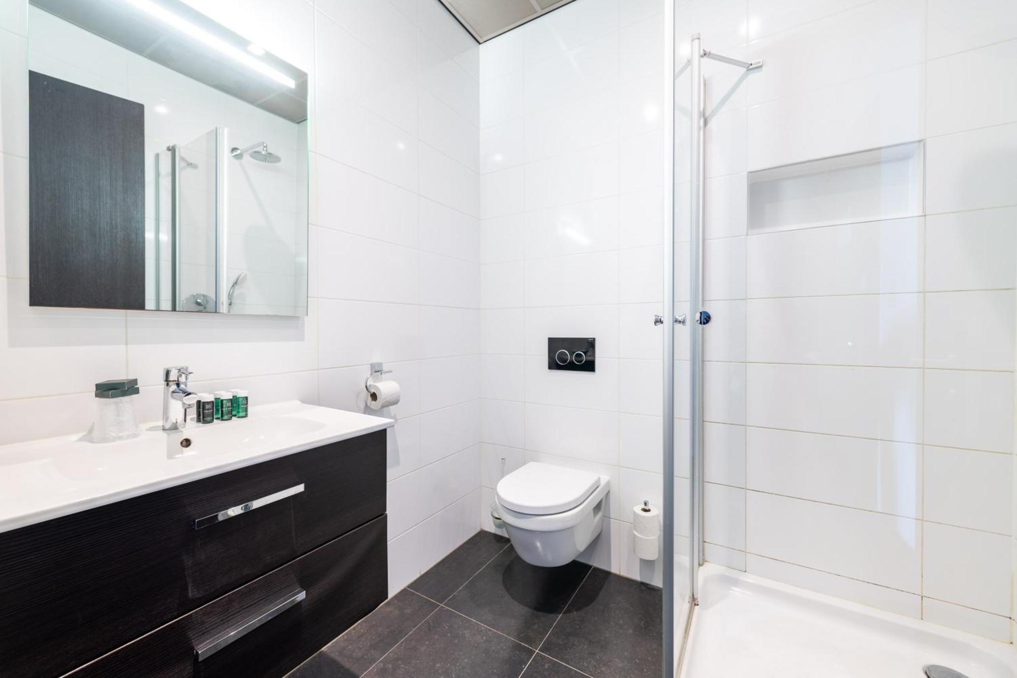 Bas World Hotel Veghel Exterior foto